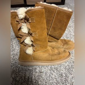 uggs with bows size 9 women’s